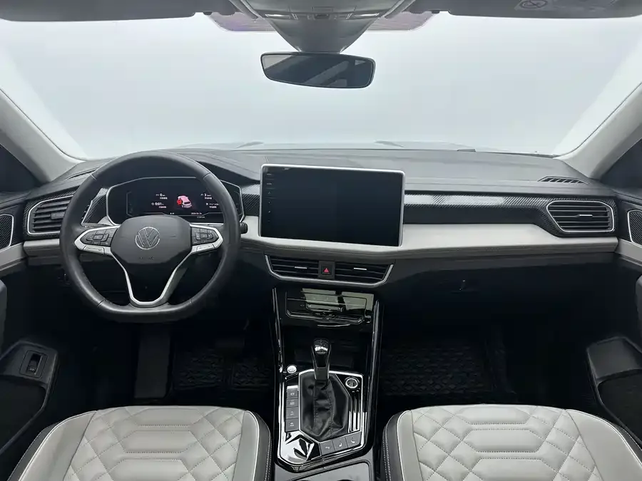 Volkswagen Tayron Tanyue 2023 280TSI 2WD Luxury Plus Advanced Edition 2022 — миниатюра 4