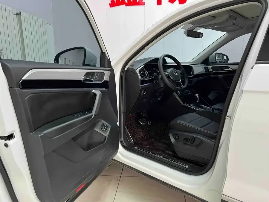 Volkswagen Tayron Tanyue 2022 280TSI 2WD Luxury Smart Edition 2022 — миниатюра 4