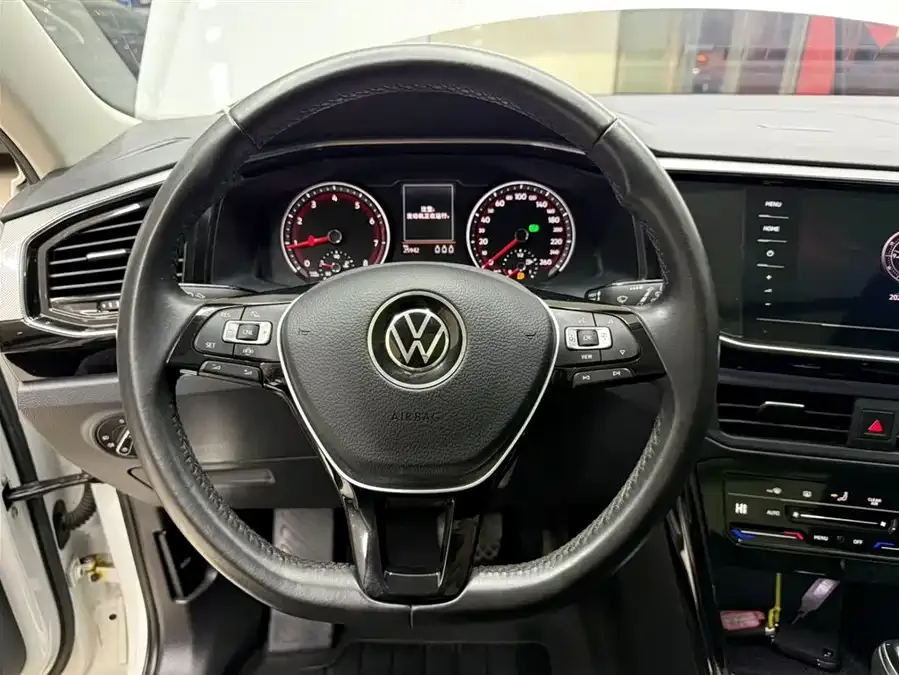Volkswagen Tayron Tanyue 2022 280TSI 2WD Luxury Smart Edition 2022 — миниатюра 5