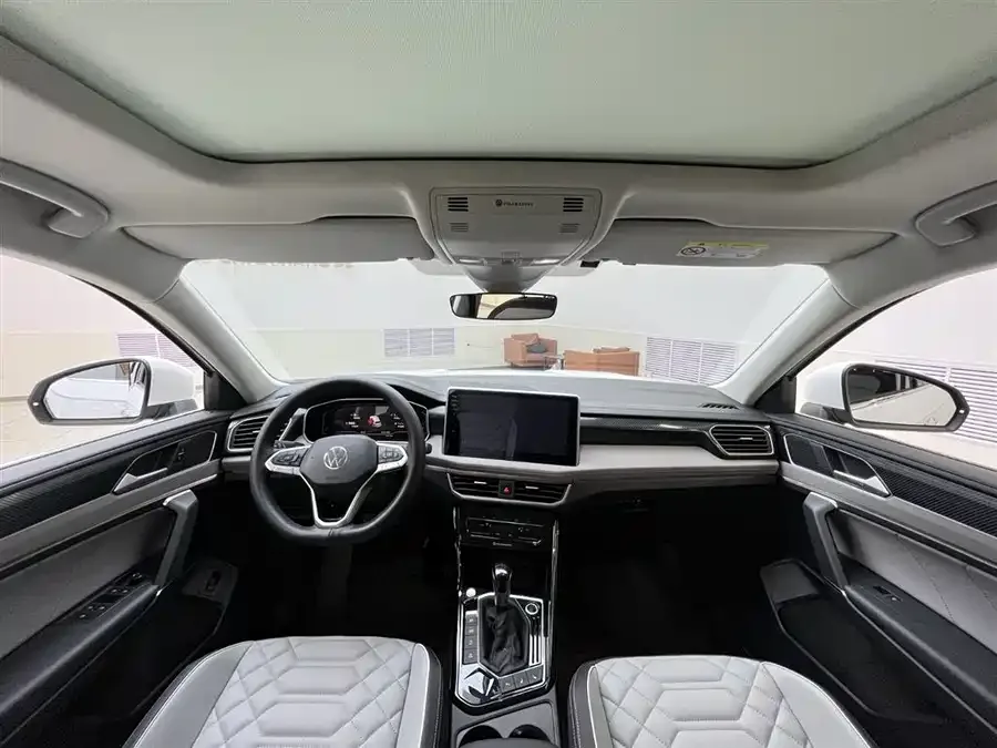 Volkswagen Tayron Tanyue 2023 280TSI 2WD Luxury Plus Advanced Edition 2022 — миниатюра 4