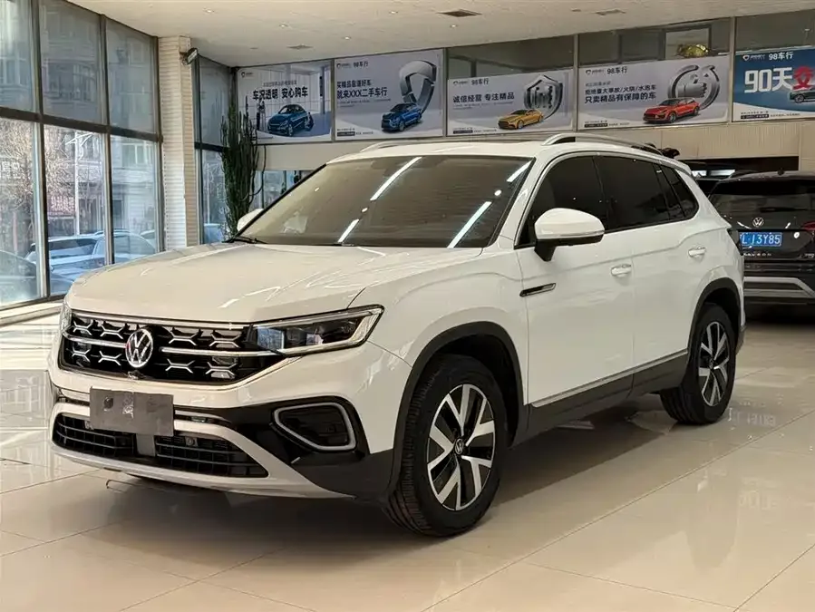 Volkswagen Tayron Tanyue 2023 280TSI 2WD Luxury Plus Advanced Edition 2023 — фото 1, купить с доставкой в Москву