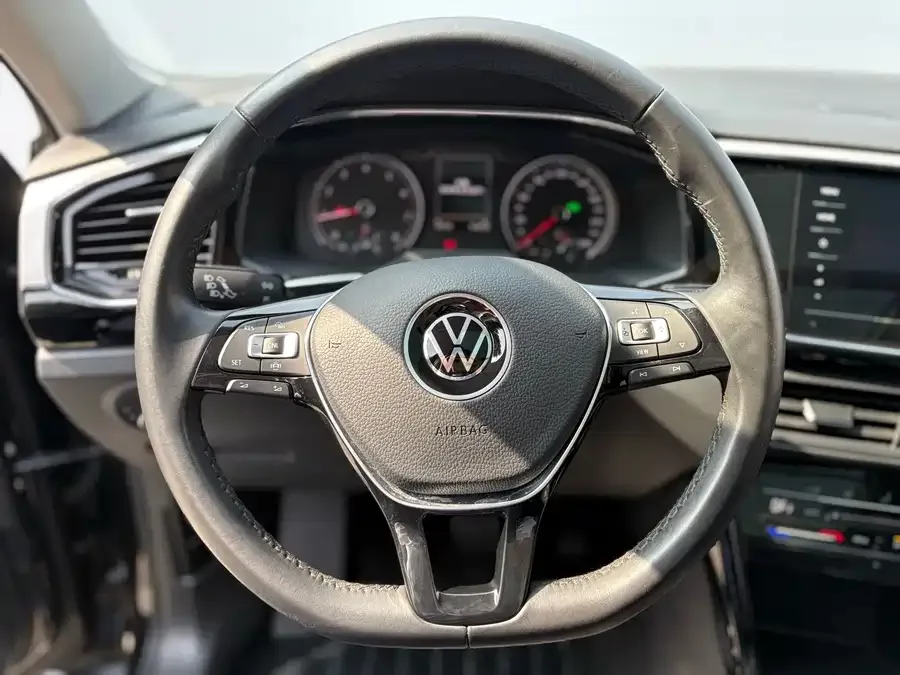 Volkswagen Tayron Tanyue 2022 330TSI 2WD Luxury Smart Edition 2022 — миниатюра 4