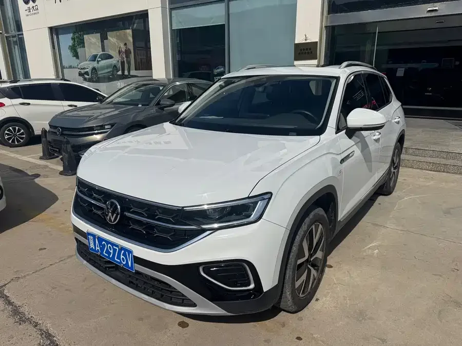 Volkswagen Tayron Tanyue 2024 300TSI 2WD Luxury Plus Advanced Edition 2024 — фото 1, купить с доставкой в Москву