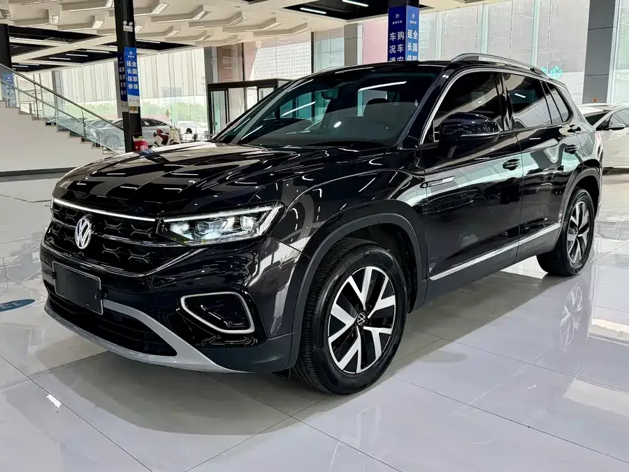 Volkswagen Tayron Tanyue 2023 280TSI 2WD Luxury Plus Advanced Edition 2023 — фото 1, купить с доставкой в Москву