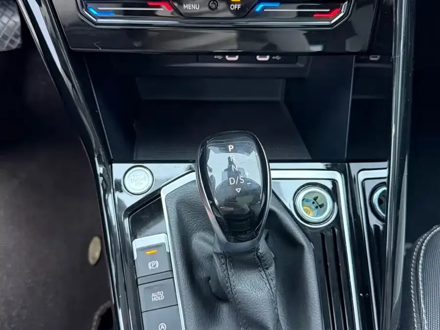 Volkswagen Tayron Tanyue 2023 280TSI 2WD Luxury Plus Advanced Edition 2023 — миниатюра 5