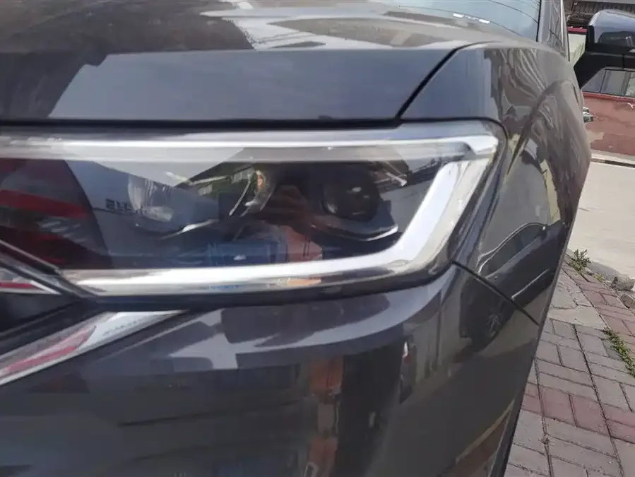 Volkswagen Tayron Tanyue 2023 330TSI 2WD Luxury Plus Advanced Edition 2023 — миниатюра 2