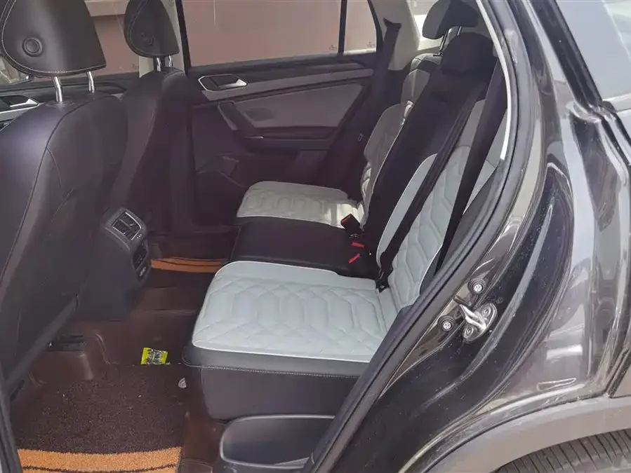 Volkswagen Tayron Tanyue 2023 330TSI 2WD Luxury Plus Advanced Edition 2023 — миниатюра 5