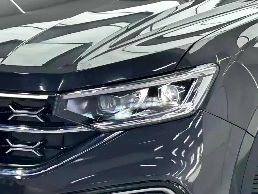 Volkswagen Tayron Tanyue 2023 280TSI 2WD Luxury Plus Advanced Edition 2022 — миниатюра 4
