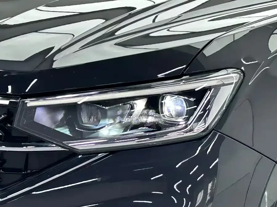 Volkswagen Tayron Tanyue 2023 280TSI 2WD Luxury Plus Advanced Edition 2022 — миниатюра 4