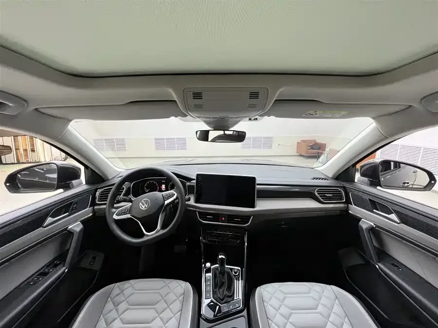 Volkswagen Tayron Tanyue 2023 280TSI 2WD Luxury Plus Advanced Edition 2022 — миниатюра 4