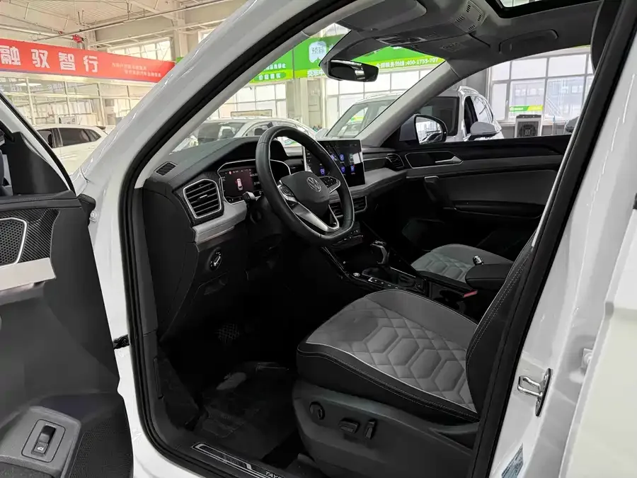 Volkswagen Tayron Tanyue 2023 280TSI 2WD Luxury Plus Advanced Edition 2023 — миниатюра 4