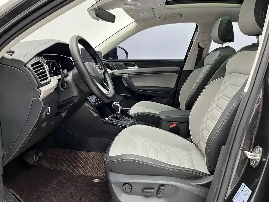 Volkswagen Tayron Tanyue 2023 330TSI 2WD Luxury Plus Advanced Edition 2023 — миниатюра 3