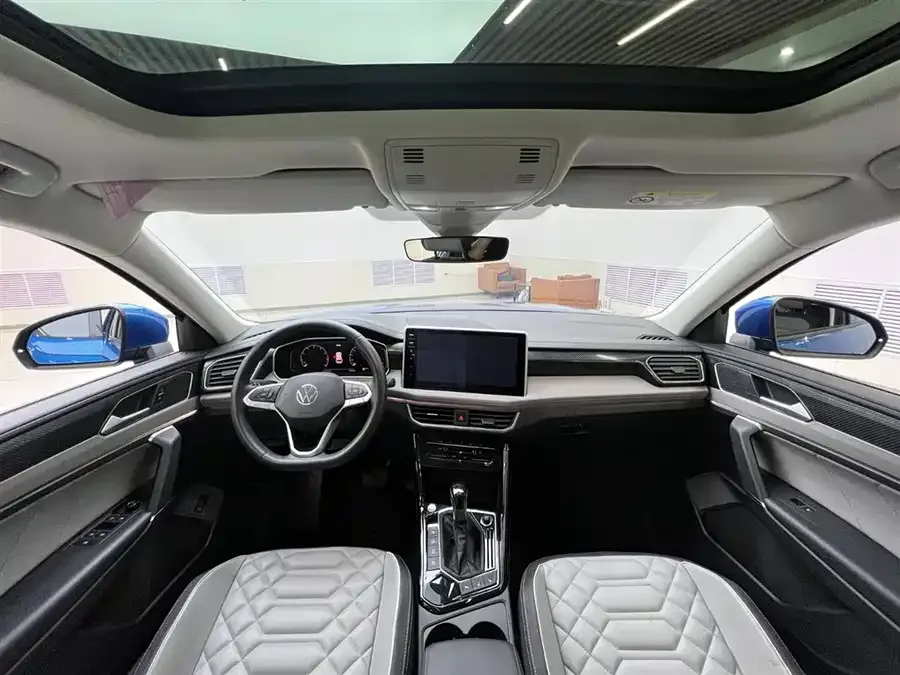 Volkswagen Tayron Tanyue 2023 280TSI 2WD Luxury Plus Advanced Edition 2022 — миниатюра 4