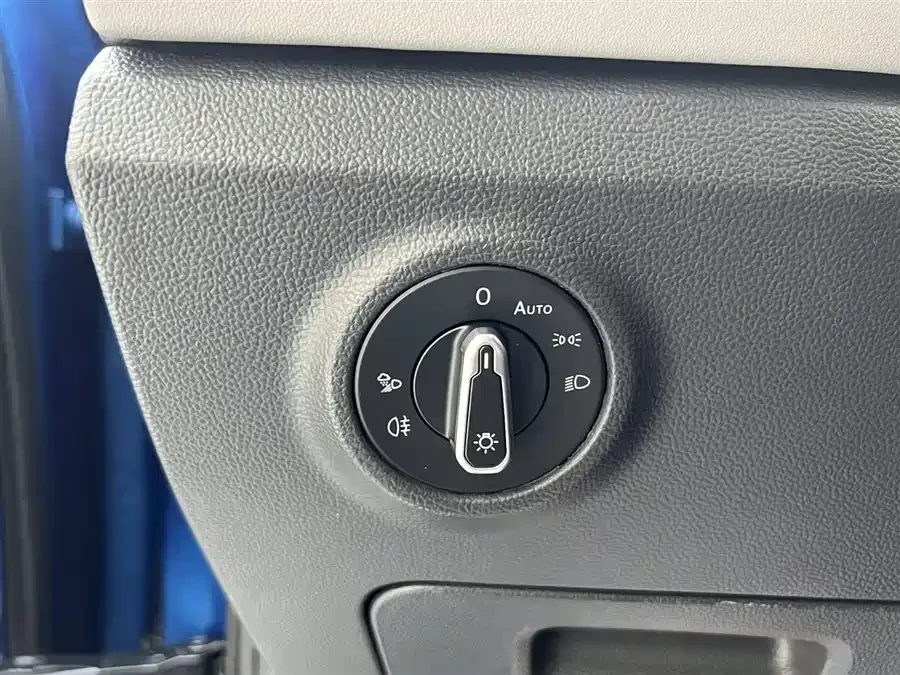 Volkswagen Tayron Tanyue 2023 280TSI 2WD Luxury Plus Advanced Edition 2022 — миниатюра 5