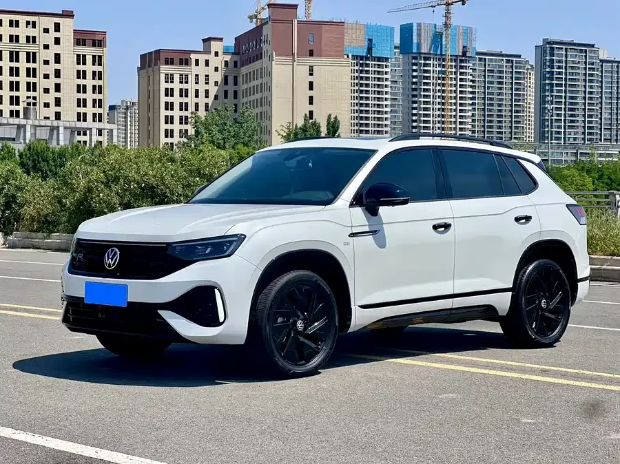 Volkswagen Tayron Tanyue 2023 330TSI 2WD R-Line High Energy Edition 2023 — фото 1, купить с доставкой в Москву