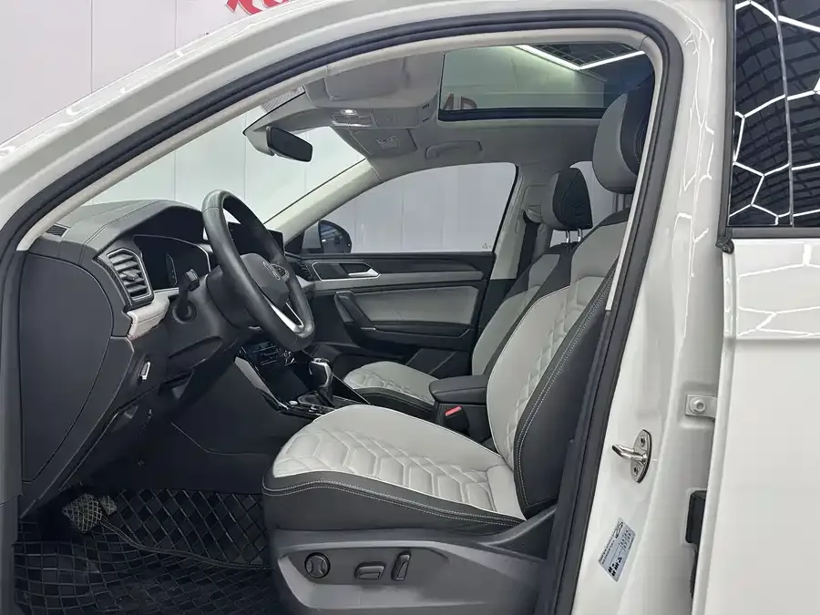 Volkswagen Tayron Tanyue 2023 280TSI 2WD Luxury Plus Advanced Edition 2023 — миниатюра 2