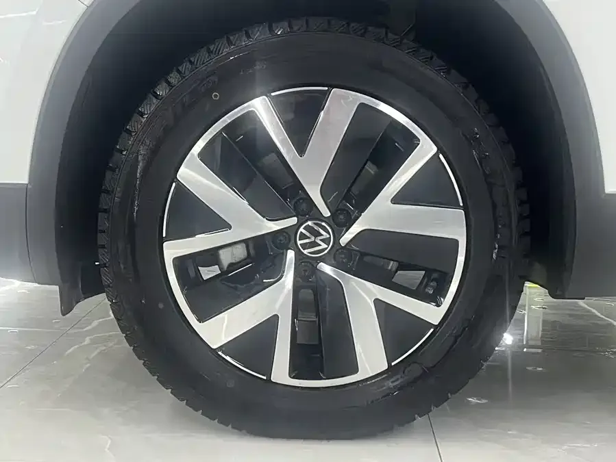 Volkswagen Tayron Tanyue 2023 280TSI 2WD Luxury Plus Advanced Edition 2023 — миниатюра 2