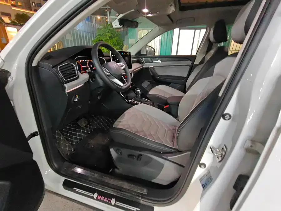 Volkswagen Tayron Tanyue 2023 300TSI 2WD Luxury Plus Advanced Edition 2023 — миниатюра 2