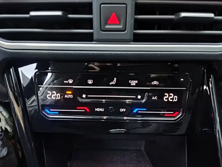 Volkswagen Tayron Tanyue 2023 280TSI 2WD Luxury Plus Advanced Edition 2022 — миниатюра 4