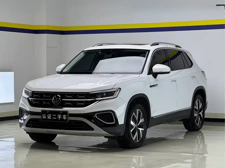 Volkswagen Tayron Tanyue 2023 330TSI 2WD Luxury Plus Advanced Edition 2023 — фото 1, купить с доставкой в Москву