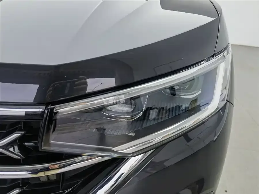 Volkswagen Tayron Tanyue 2023 330TSI 2WD Luxury Plus Advanced Edition 2023 — миниатюра 4