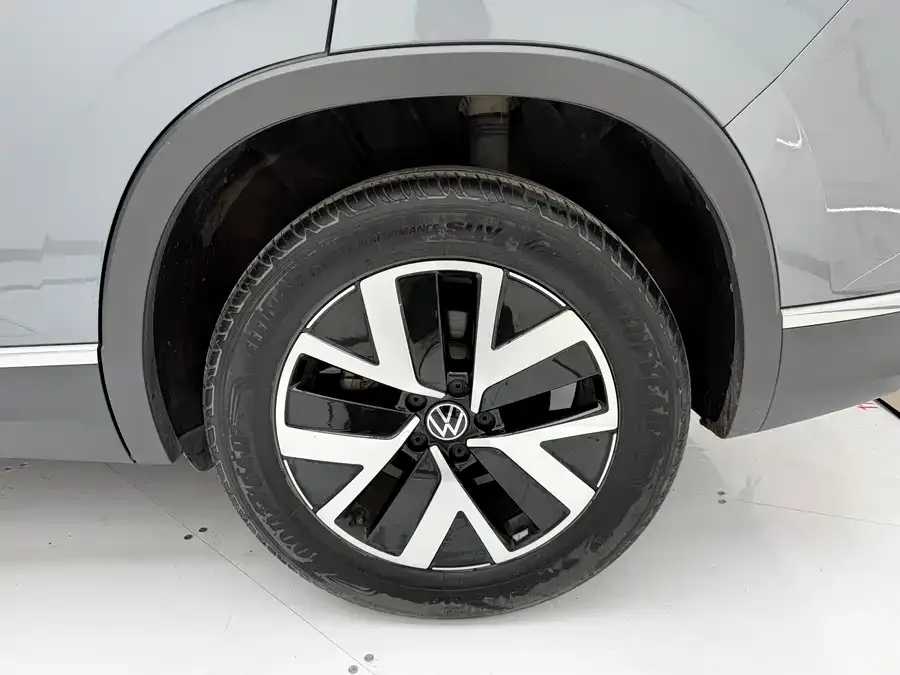 Volkswagen Tayron Tanyue 2023 280TSI 2WD Luxury Plus Advanced Edition 2022 — миниатюра 4
