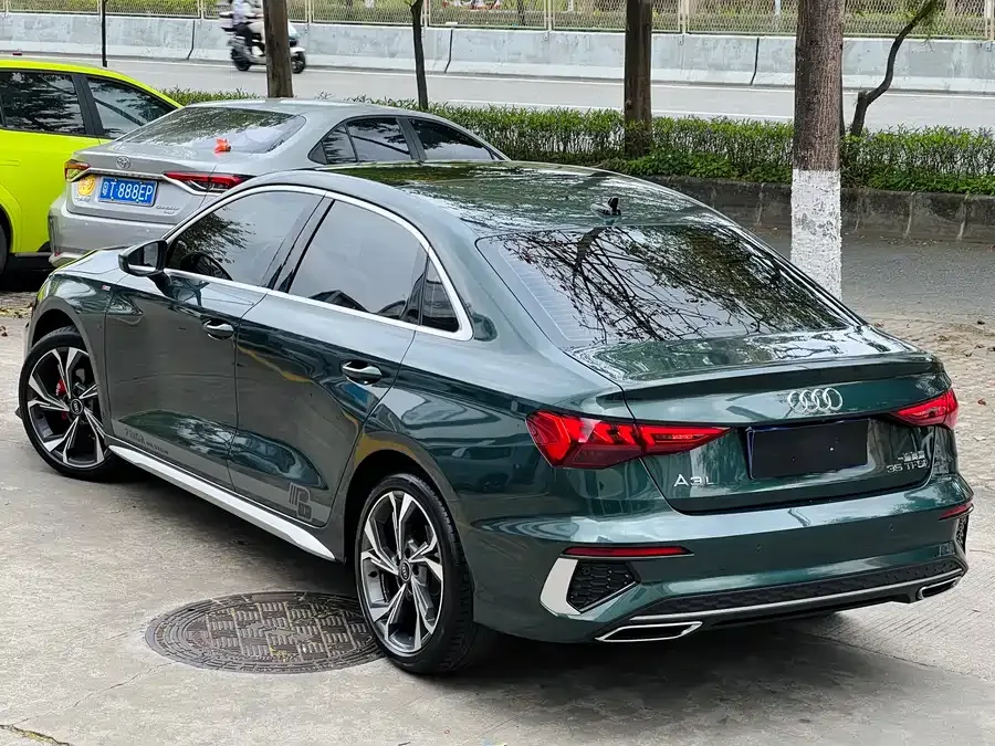 Audi A3 2022 A3L Limousine 35 TFSI Luxury Sports 2023 — миниатюра 4
