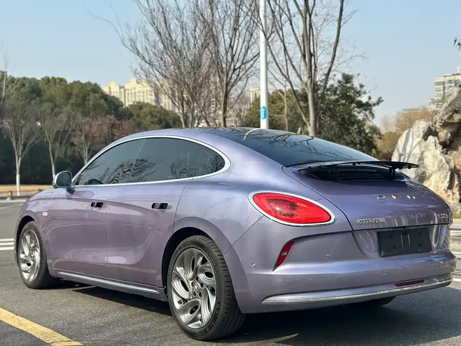 ORA lightning cat Euler Lightning Cat 2022 555km Premium Edition 2023 — миниатюра 2