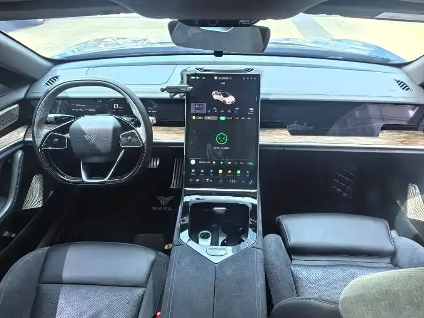 NETA Nezha S Nezha S 2022 Extended Range 1160km Rear-wheel Drive Medium Edition 2023 — миниатюра 2