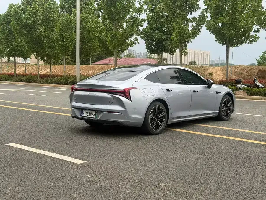 NETA Nezha S Nezha S 2022 Extended Range 1160km Rear-wheel Drive Medium Edition 2023 — миниатюра 3