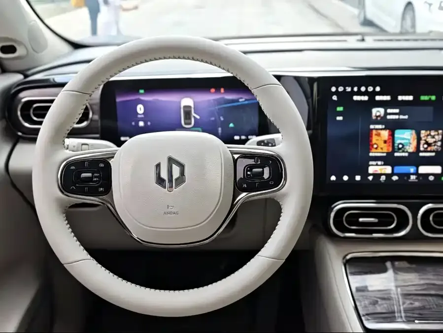 Leapmotor C11 Leapmotor C11 2021 luxury version 2022 — миниатюра 5