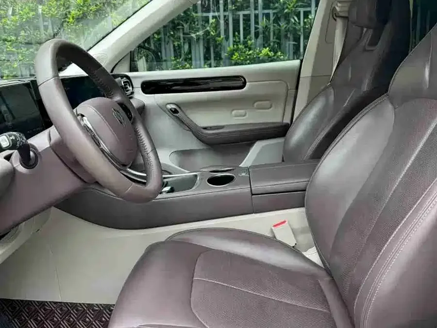 Leapmotor C11 Leapmotor C11 2023 Extended Range 180 Comfort Edition 2023 — миниатюра 2
