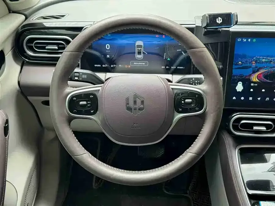 Leapmotor C11 Leapmotor C11 2023 Extended Range 180 Comfort Edition 2023 — миниатюра 3