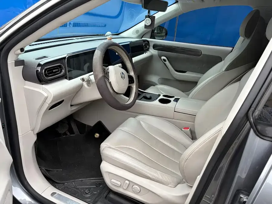 Leapmotor C11 Leapmotor C11 2021 Executive Edition 610 2022 — миниатюра 2