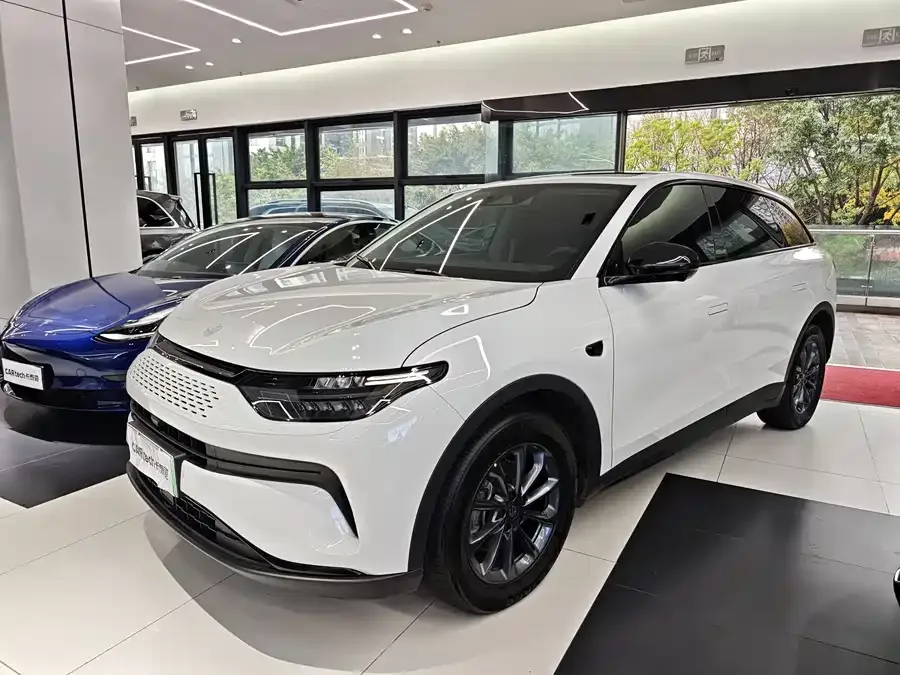 Leapmotor C11 Leapmotor C11 2023 Extended Range 180 Comfort Edition 2023 — фото 1, купить с доставкой в Москву