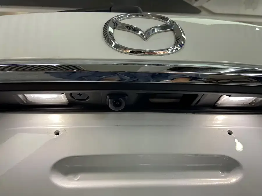 Mazda CX-4 2021 2.0L Automatic 2WD Blue Sky Vitality Edition 2023 — миниатюра 5