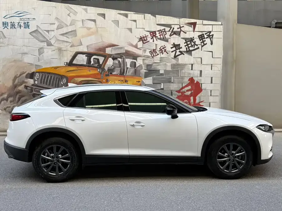 Mazda CX-4 2021 2.0L Automatic 2WD Blue Sky Premium Edition 2022 — миниатюра 4