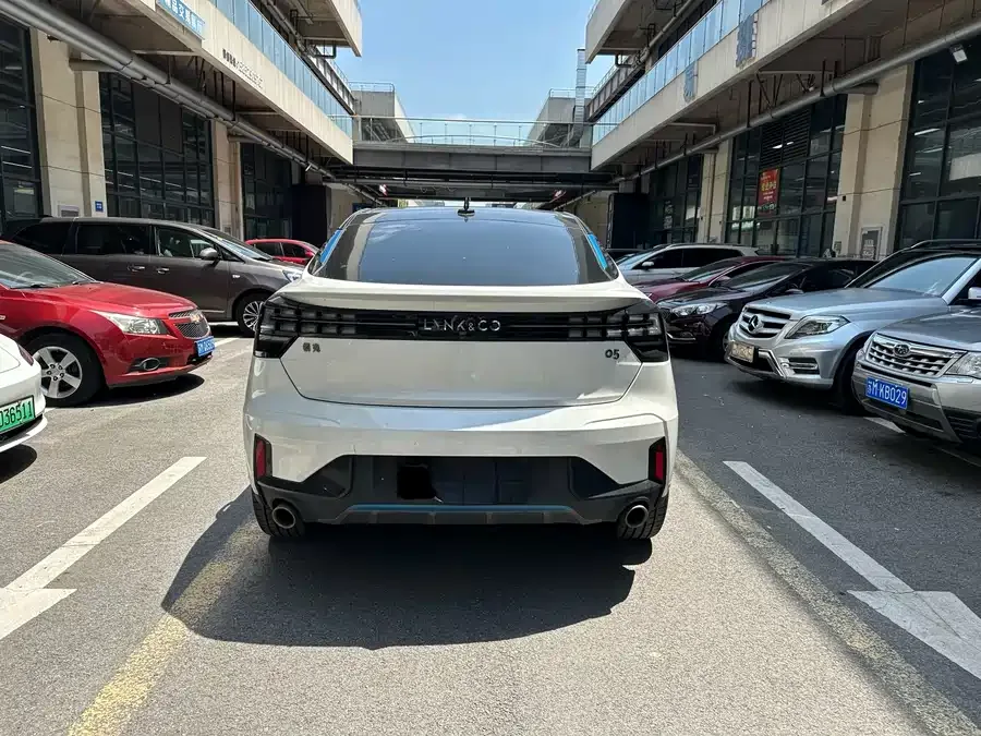 Lynk & Co 05 Lynk & Co 05 2022 2.0TD two-wheel drive shines Halo 2022 — миниатюра 2