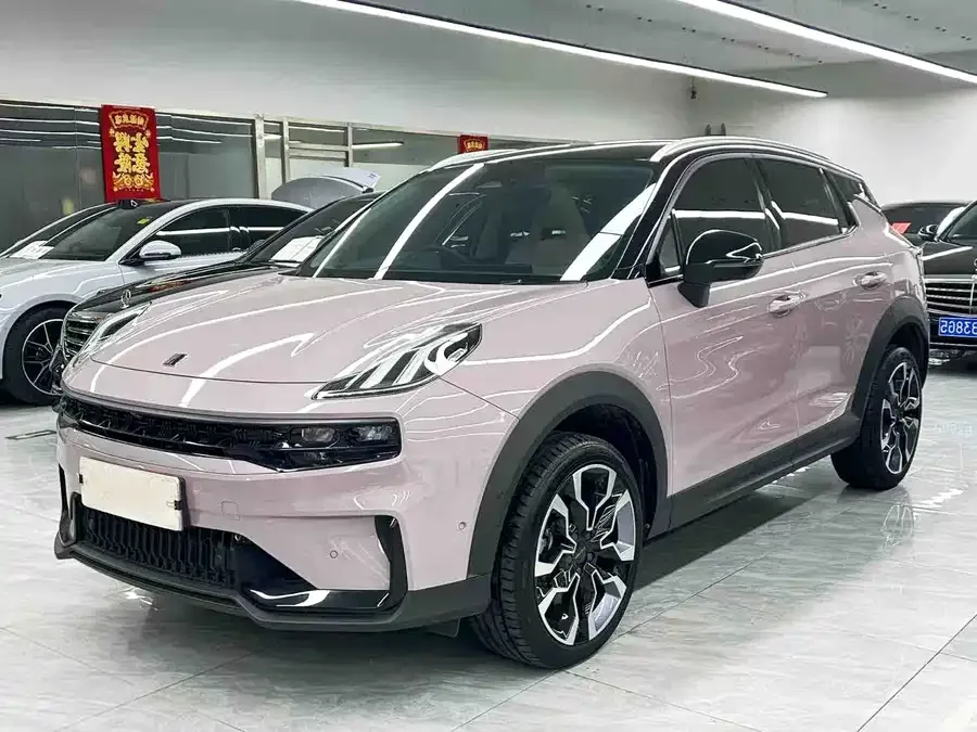 Lynk & Co 06 Lynk & Co 06 2023 Remix 1.5T Hero 2023 — фото 1, купить с доставкой в Москву