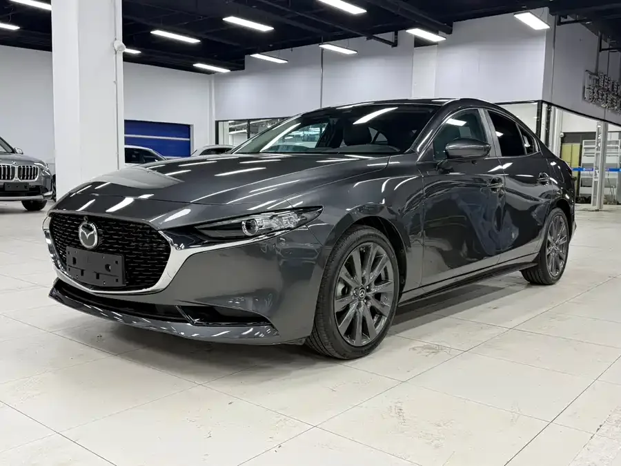 Mazda Axela Mazda3 Angkesela 2022 2.0L automatic premium version 2022 — фото 1, купить с доставкой в Москву
