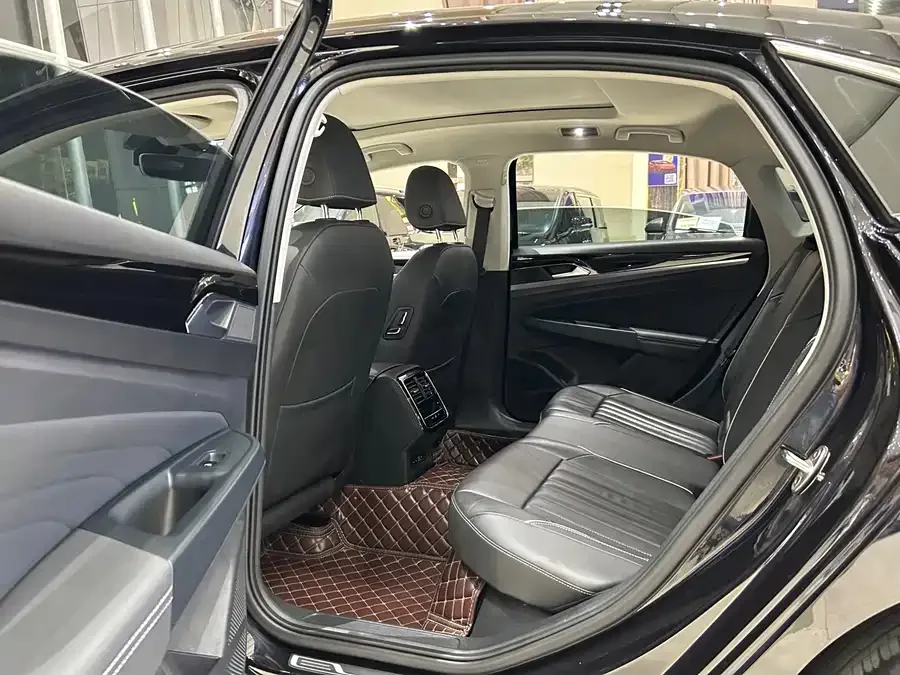 Volkswagen Passat Passat 2022 330TSI Elite Edition 2022 — миниатюра 2