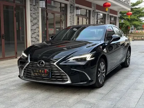 Lexus ES 2025 купить в Москве