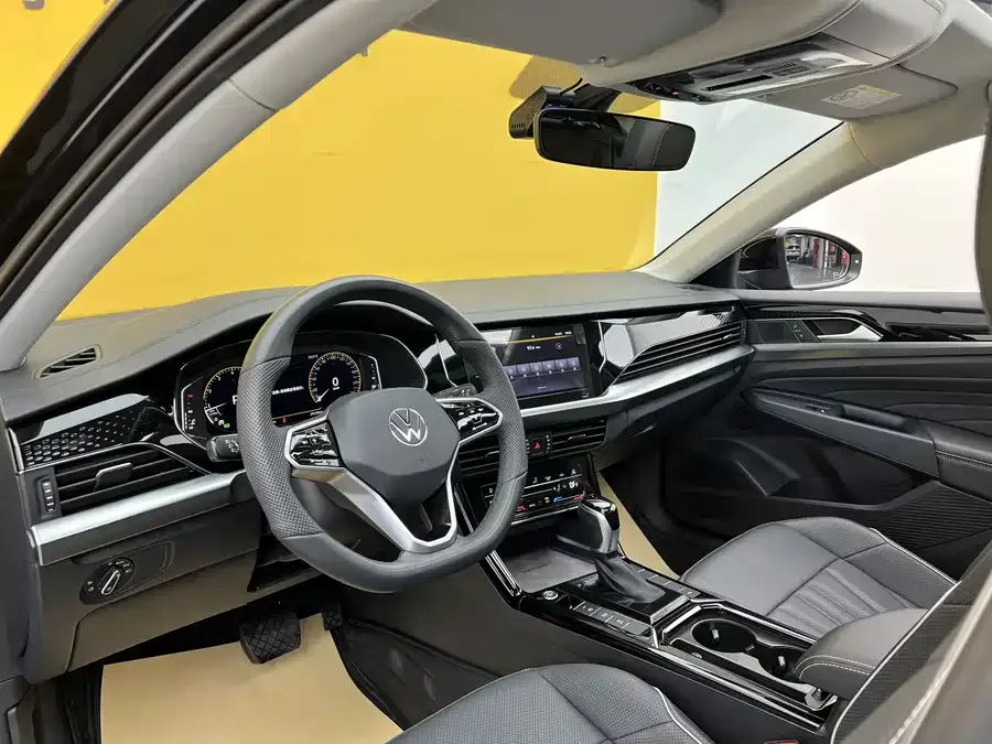 Volkswagen Passat Passat 2023 330TSI Elite Edition 2024 — миниатюра 2