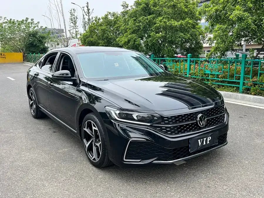 Volkswagen Passat Passat 2024 330TSI Star Elite Edition 2024 — миниатюра 3