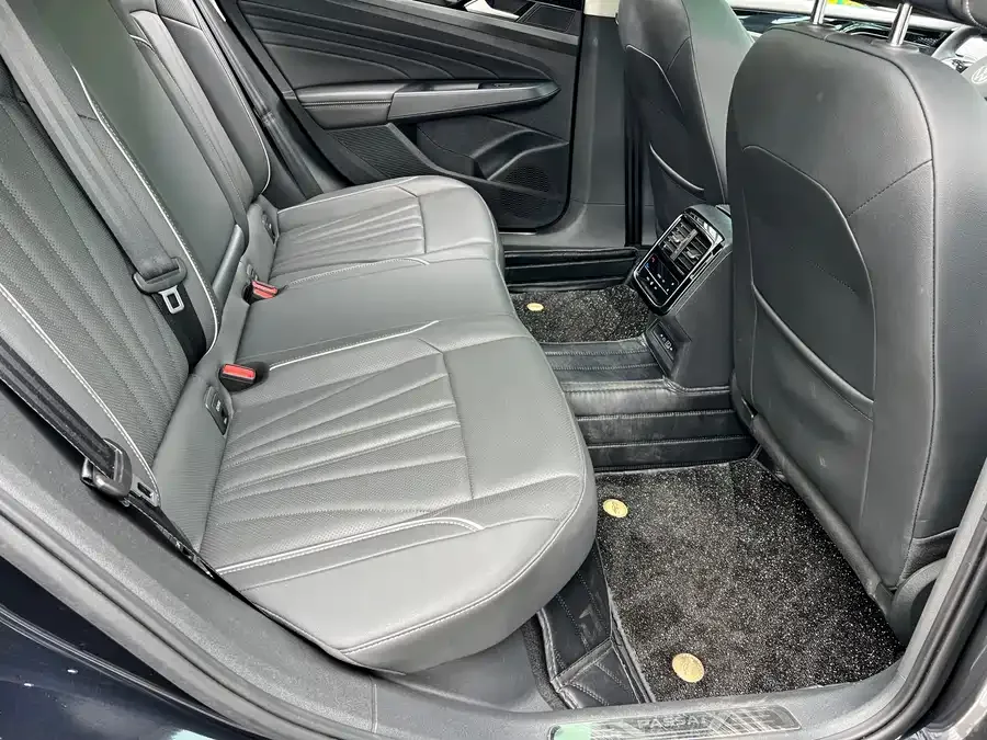 Volkswagen Passat Passat 2024 330TSI Star Elite Edition 2024 — миниатюра 5