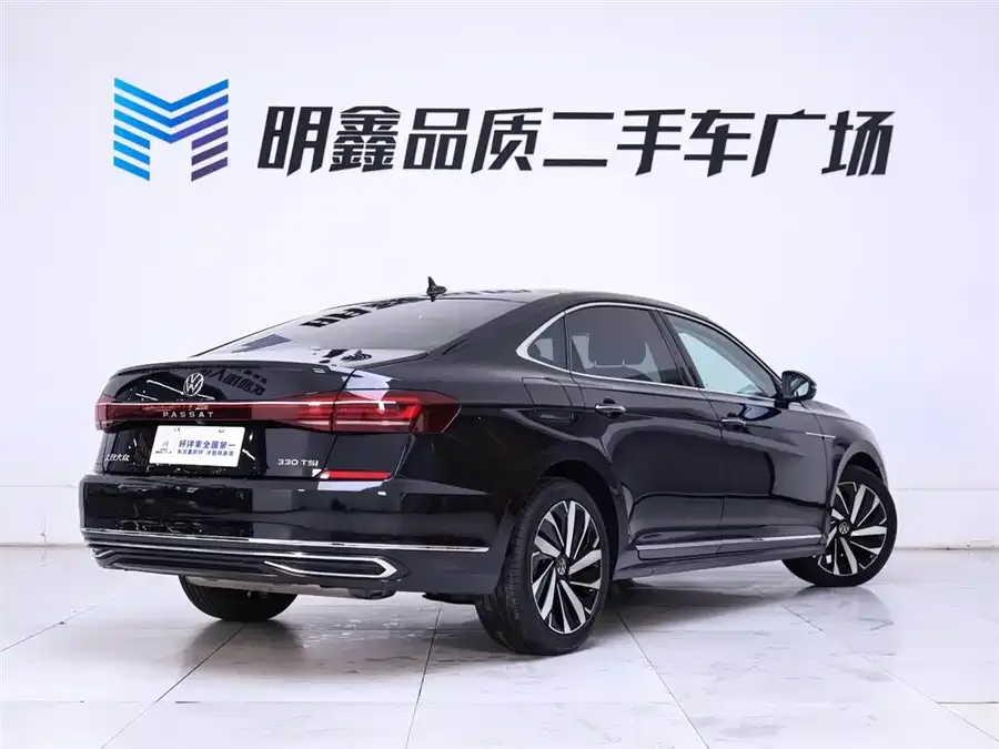 Volkswagen Passat Passat 2023 facelift 330TSI luxury version 2023 — миниатюра 4