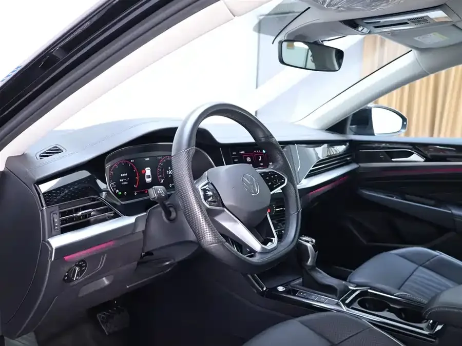 Volkswagen Passat Passat 2023 facelift 330TSI luxury version 2023 — миниатюра 5