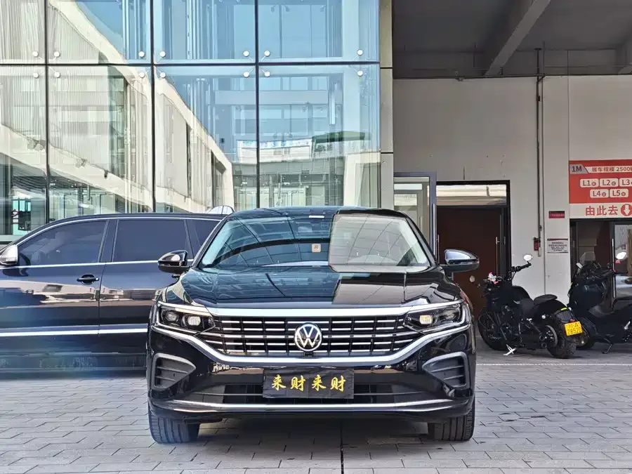 Volkswagen Passat Passat 2025 Outstanding Model 380TSI Longteng Edition 2024 — миниатюра 2