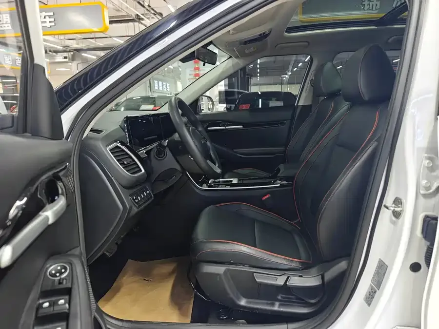 Kia Cyrus (Seltos) 2023 Certus 1.5L CVT Luxury Edition 2023 — миниатюра 3