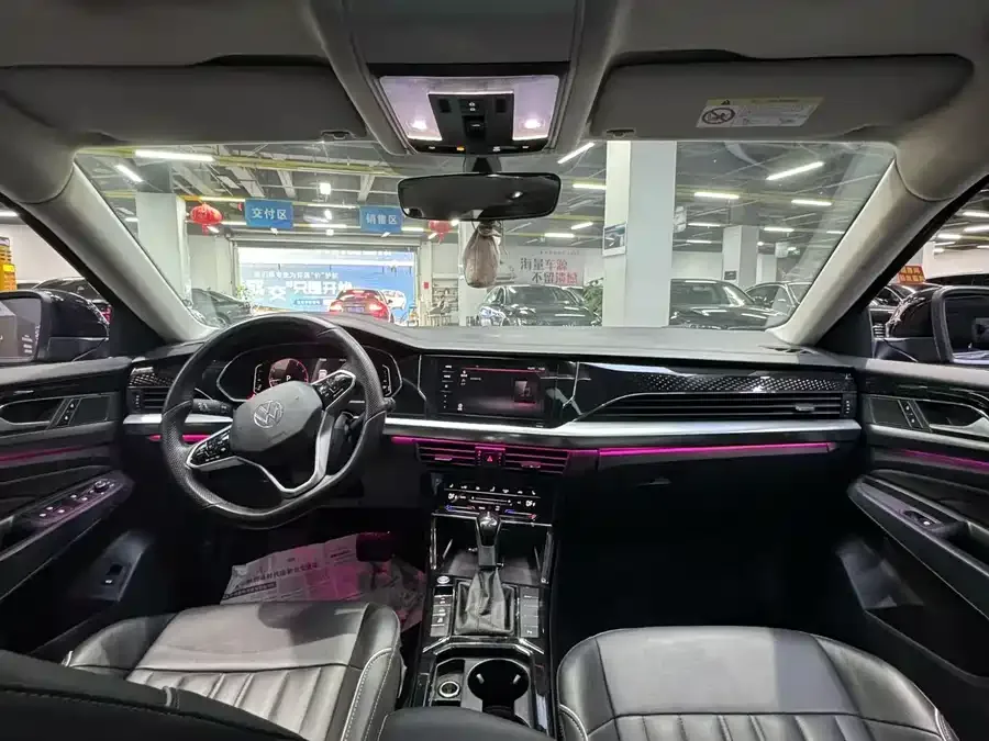 Volkswagen Passat Passat 2023 330TSI Deluxe Edition 2023 — миниатюра 2